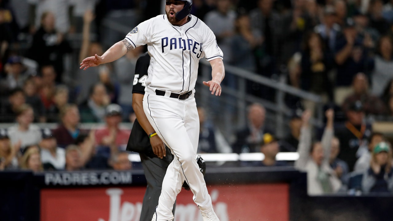 Allen makes strong debut for Padres in 4-1 win over Brewers